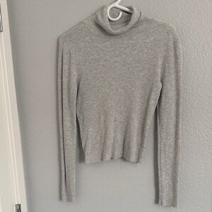 Brandy Melville Gray mockneck sweater